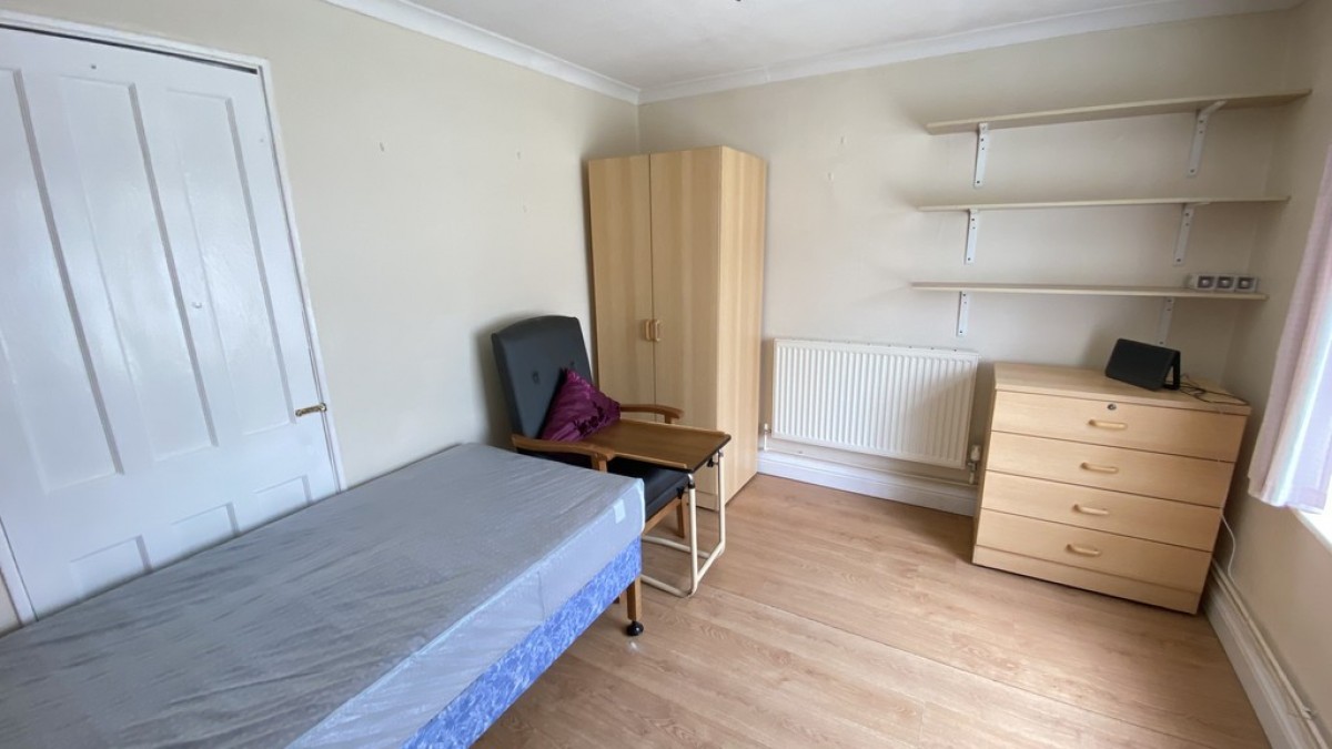 Oldfield Park, Westbury