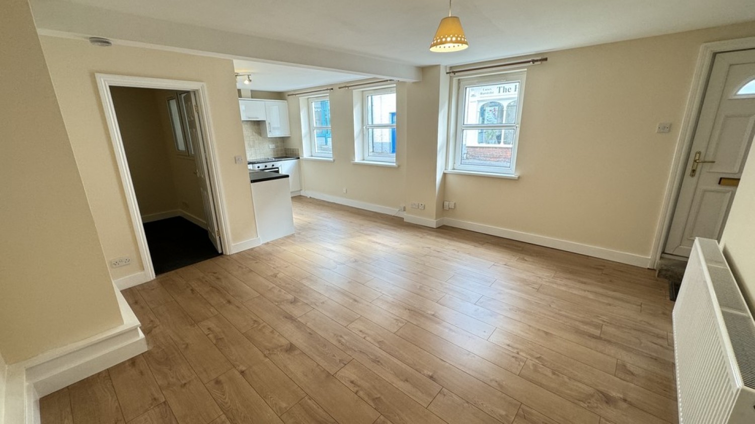 2 bedroom Flat for Letting Maristow Street, Westbury