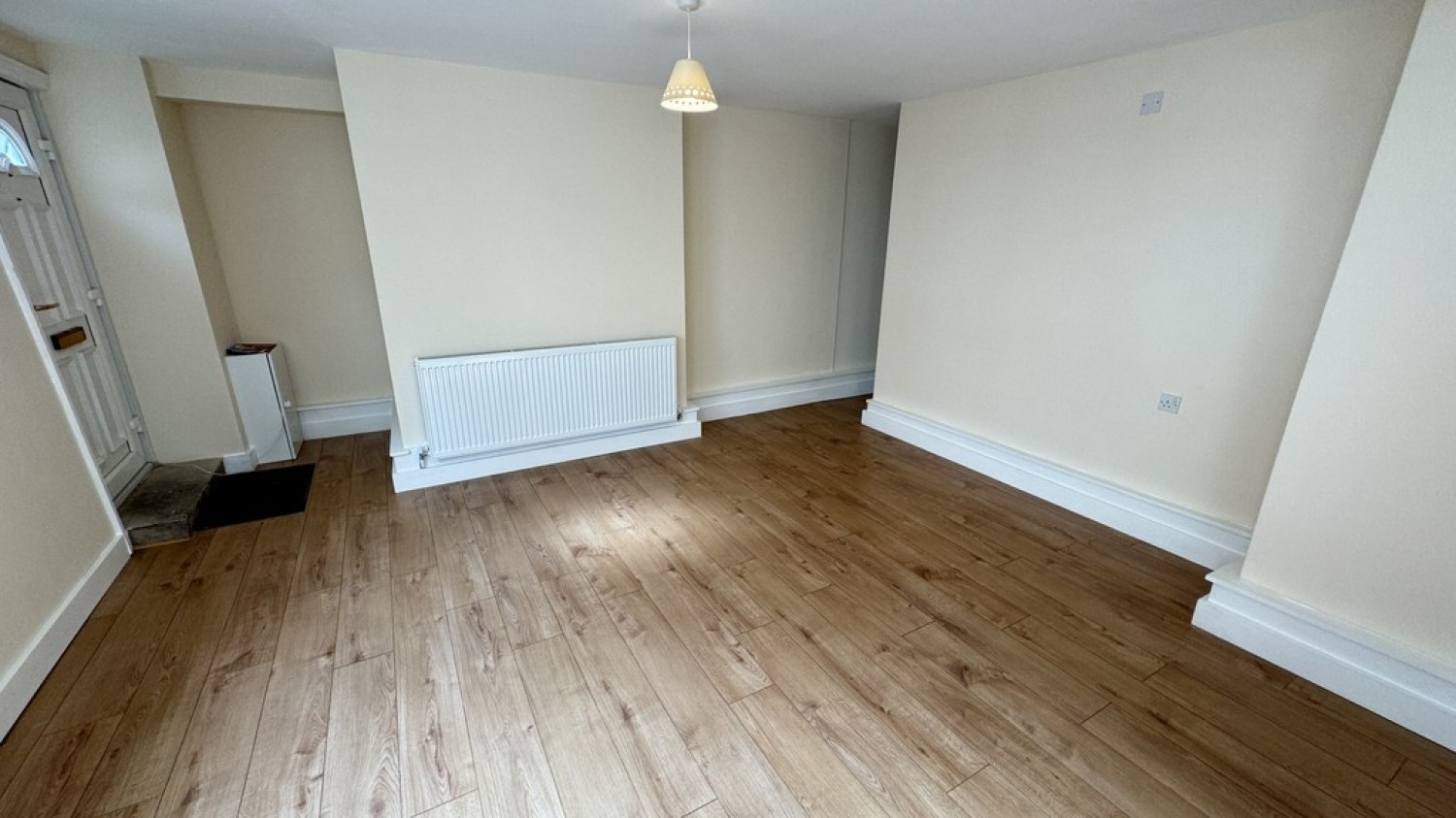 2 bedroom Flat for Letting Maristow Street, Westbury