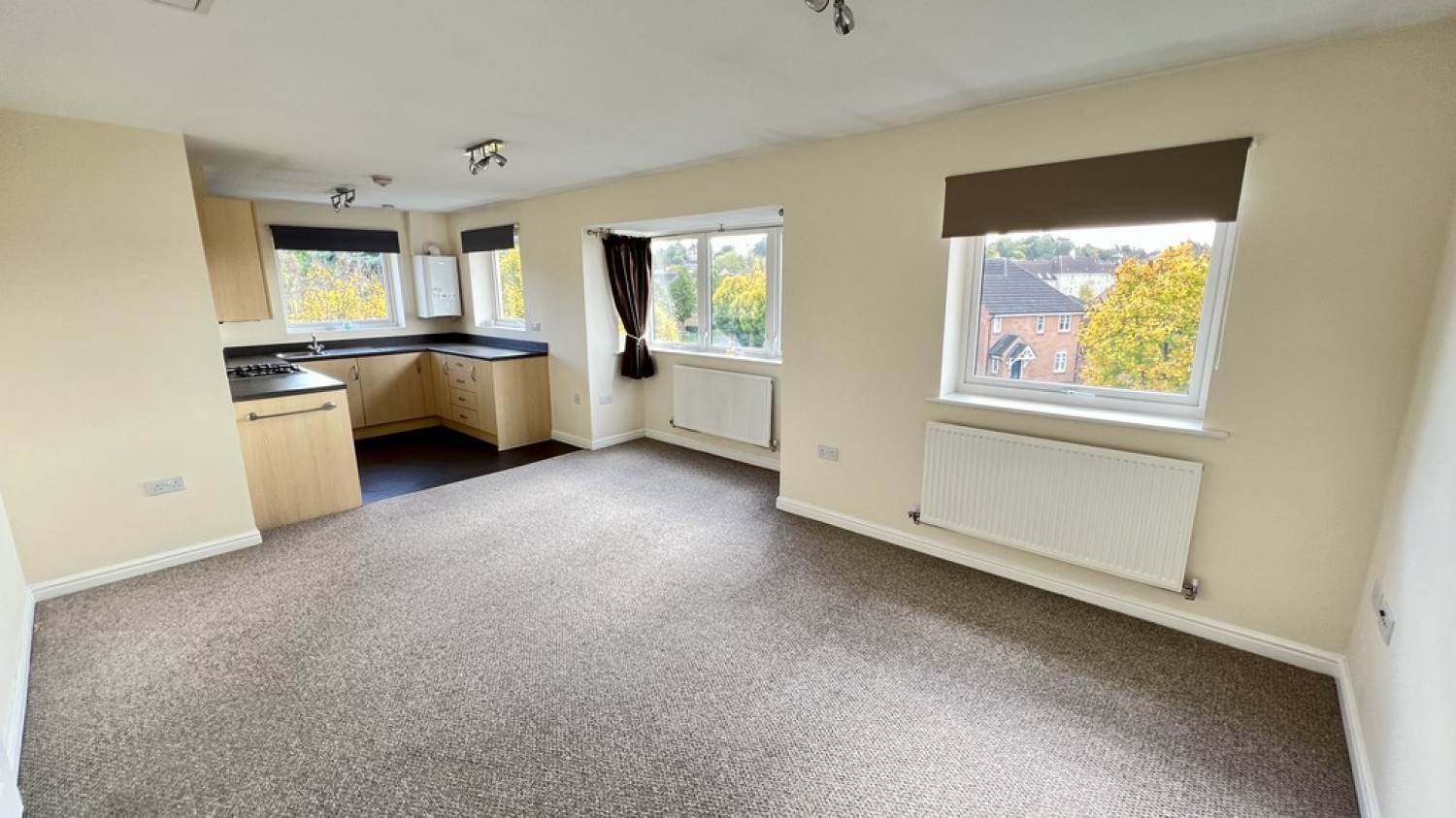 2 bedroom Flat for Letting Leigh Park Court, Westbury, Wiltshire
