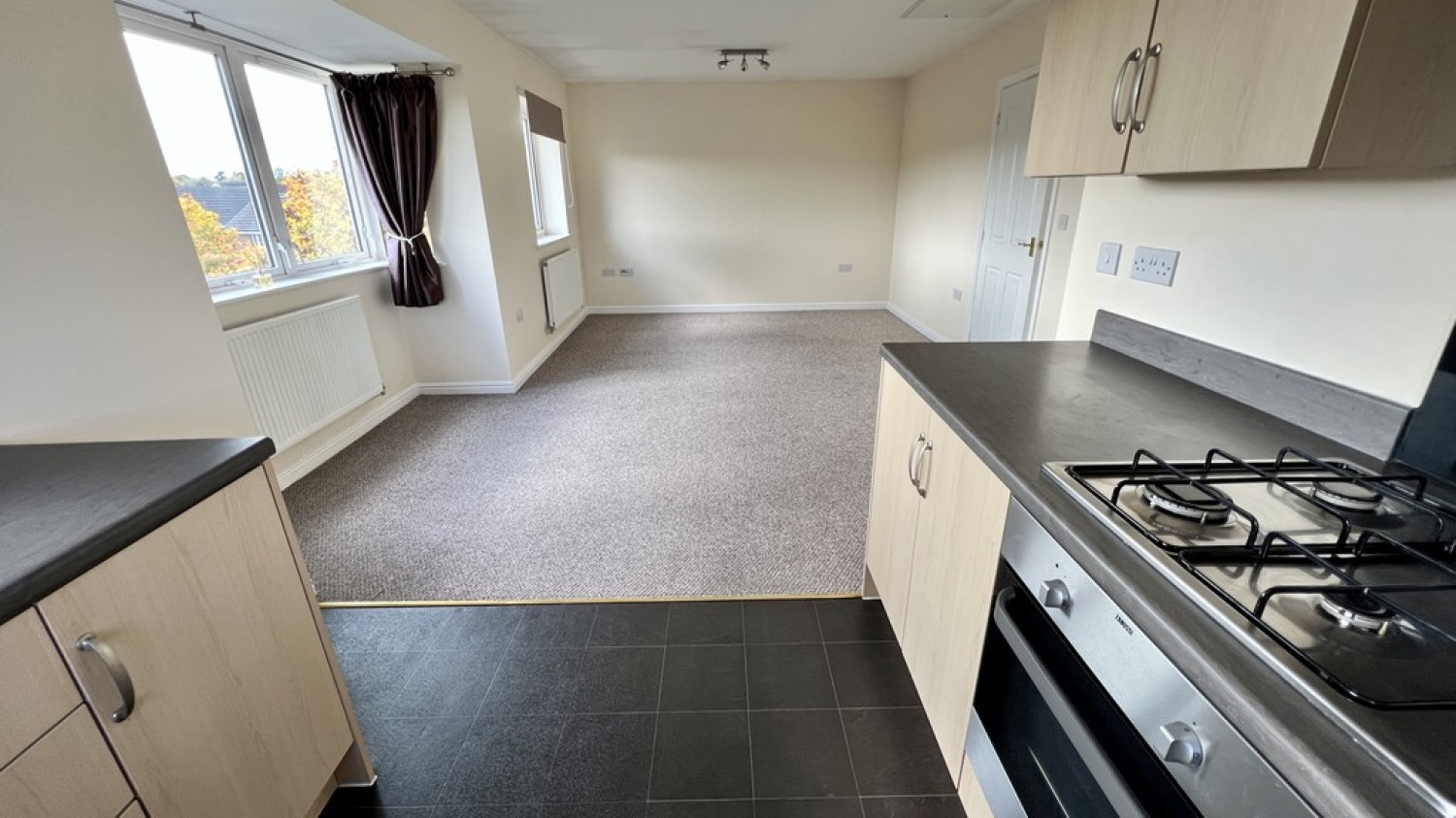 2 bedroom Flat for Letting Leigh Park Court, Westbury, Wiltshire
