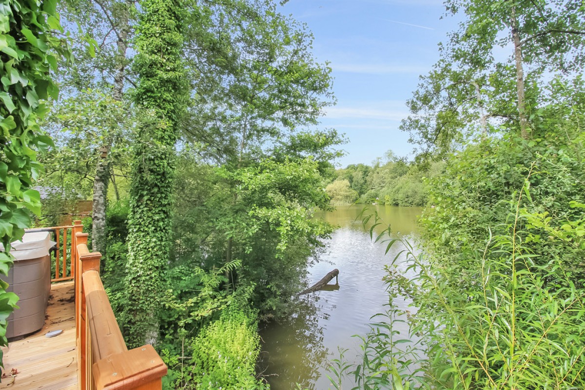 Lake View, Brokerswood Holiday Park, Brokerswood