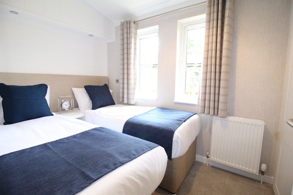 Lake View, Brokerswood Holiday Park, Brokerswood