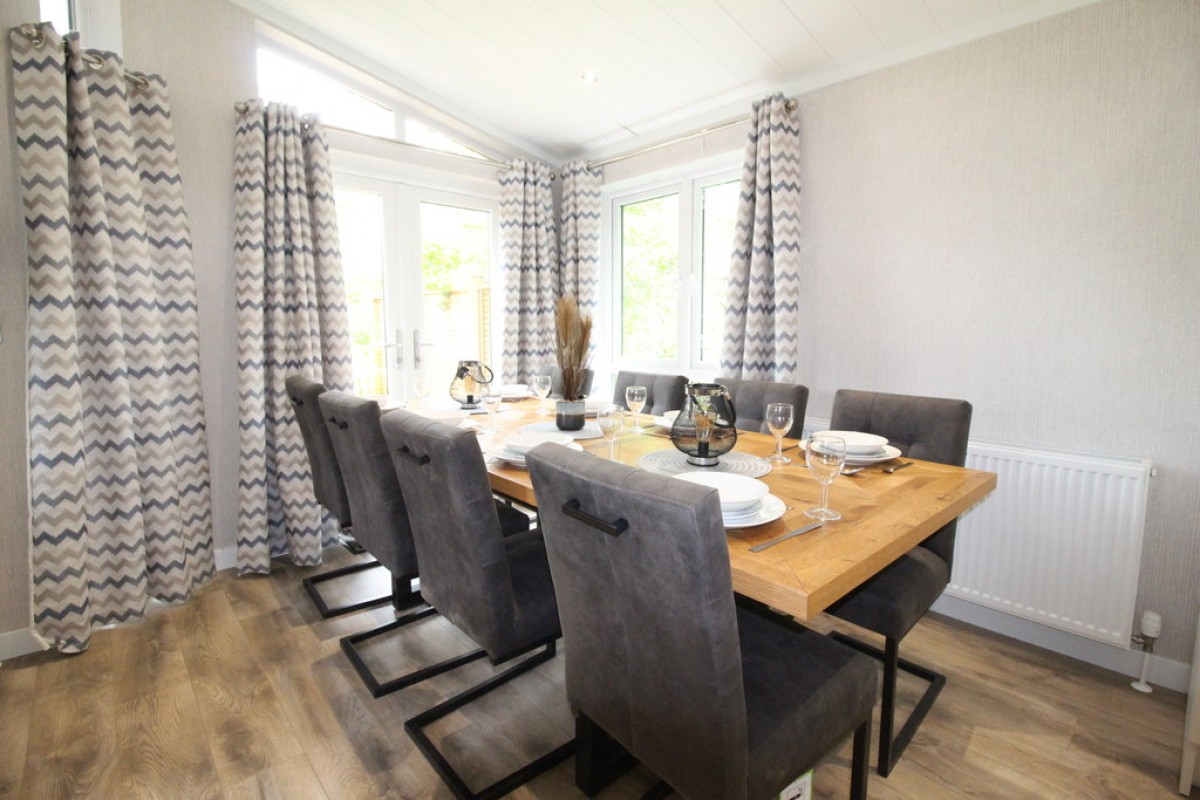 Lake View, Brokerswood Holiday Park, Brokerswood