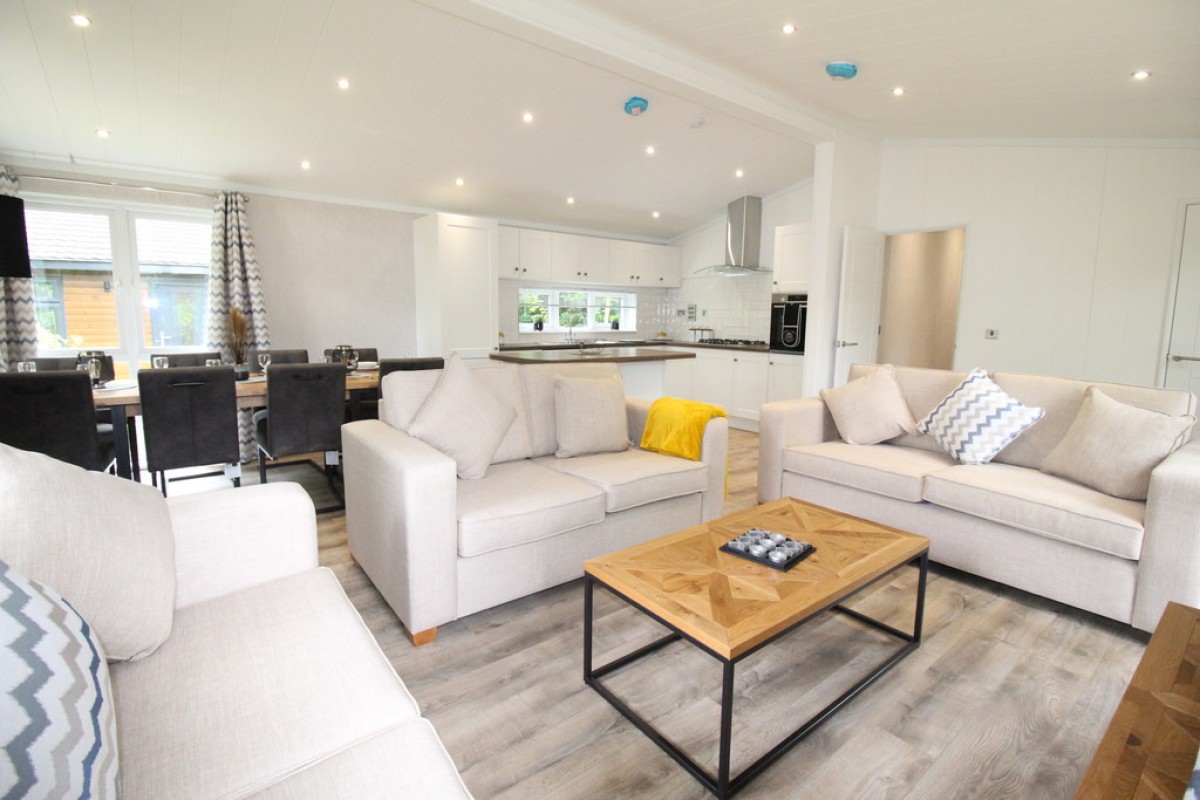 Lake View, Brokerswood Holiday Park, Brokerswood