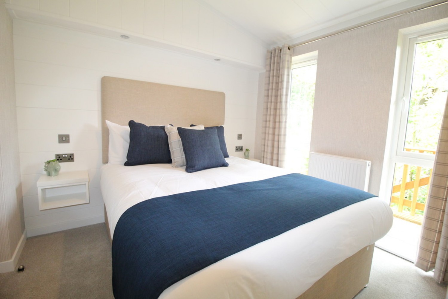 Lake View, Brokerswood Holiday Park, Brokerswood