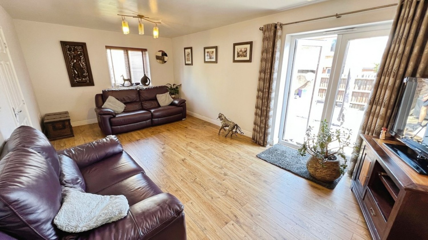 4 bedroom House for Letting Southdown Way, Warminster