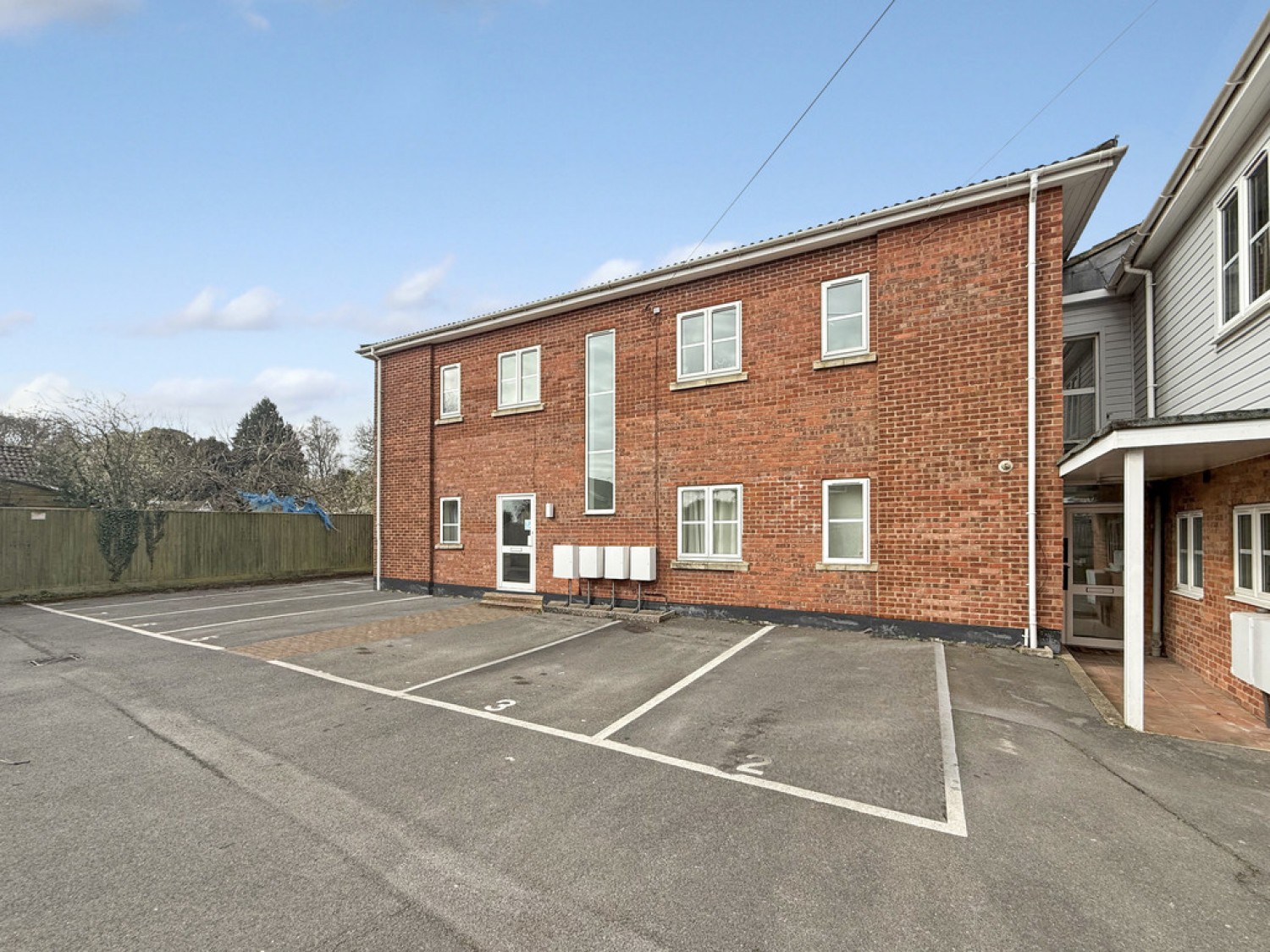 Barclay Court, Warminster