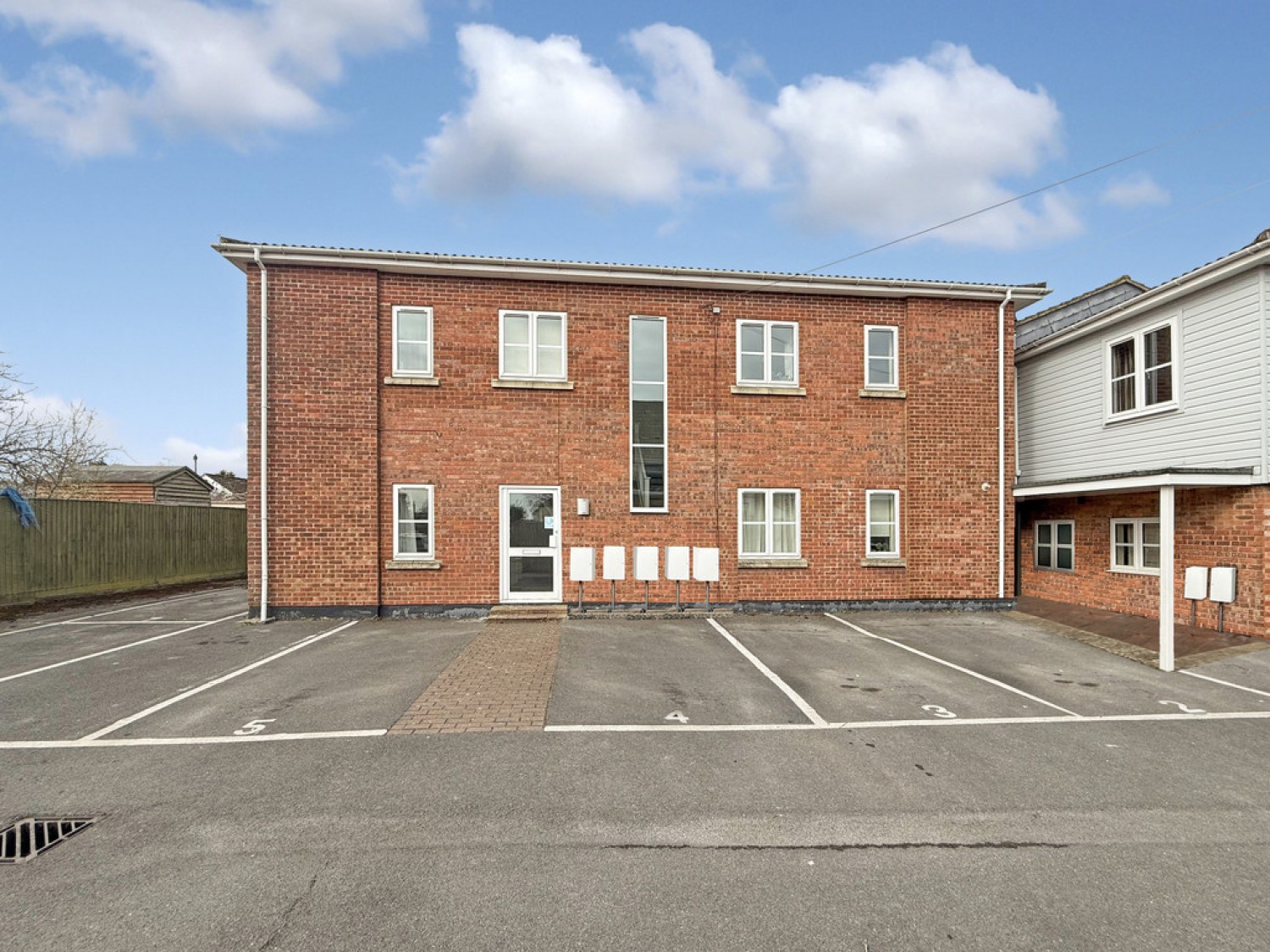 Barclay Court, Warminster