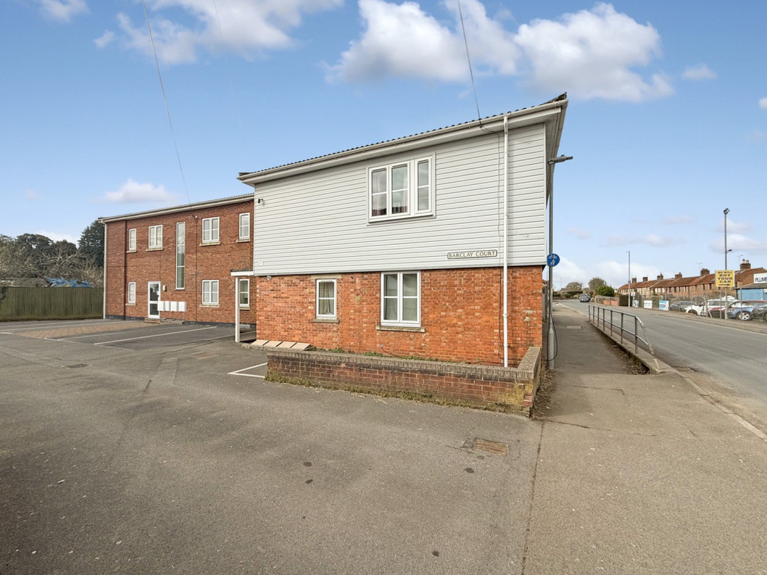 Barclay Court, Warminster