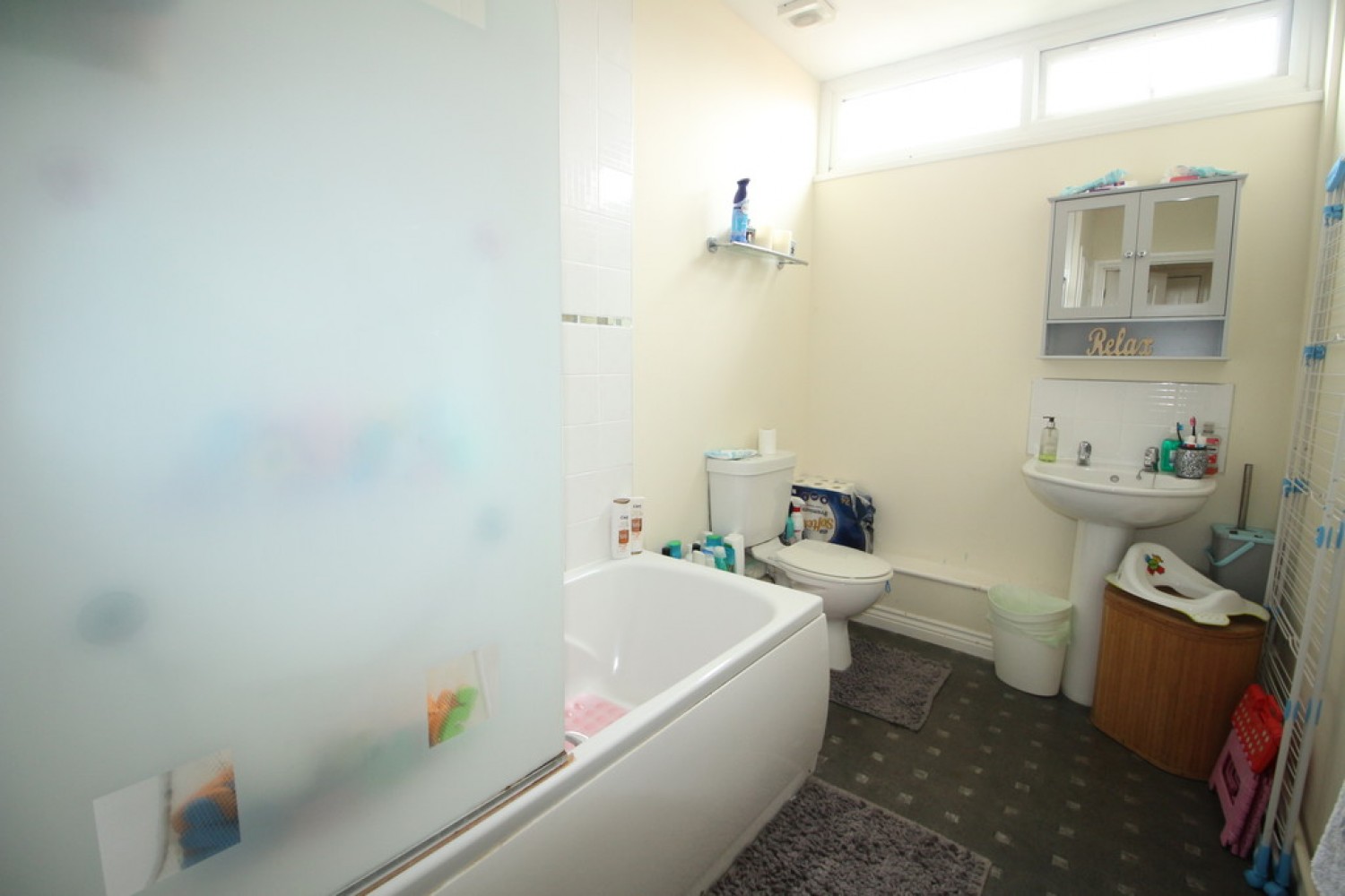 Barclay Court, Warminster