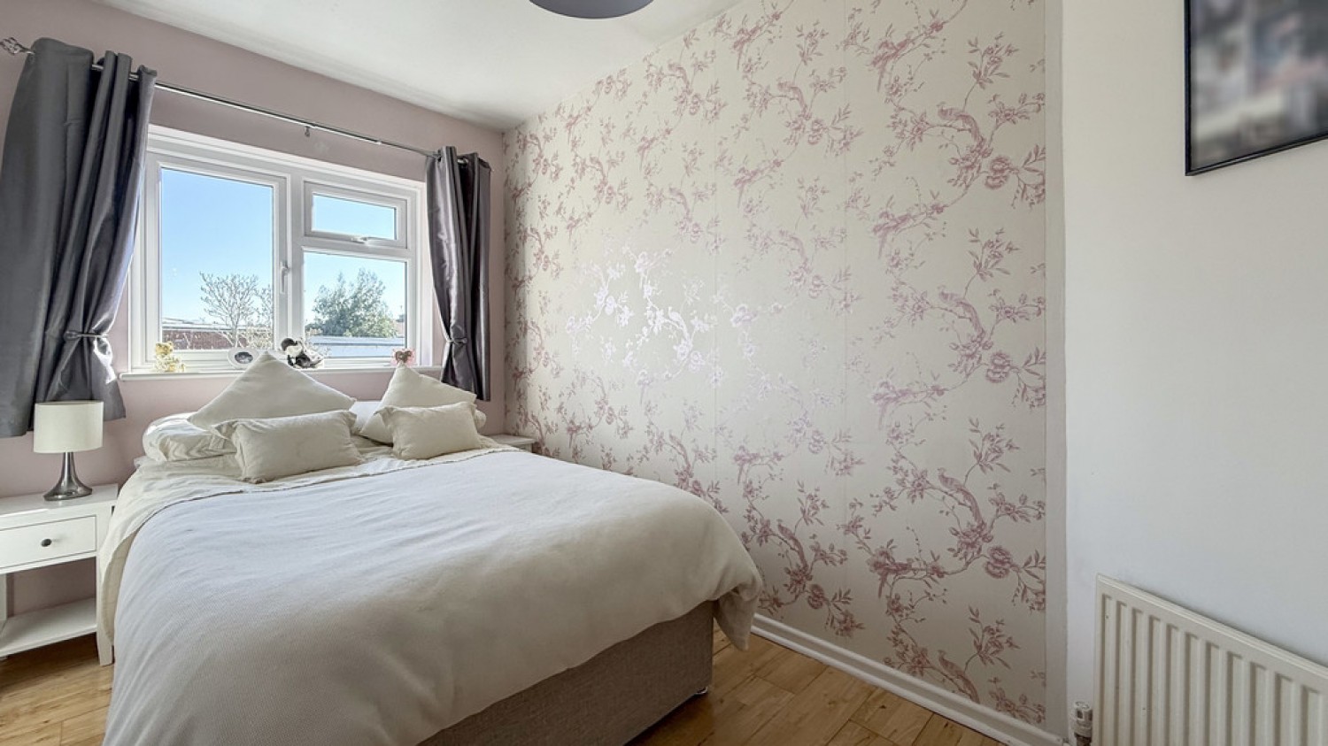Luxfield Road, Warminster