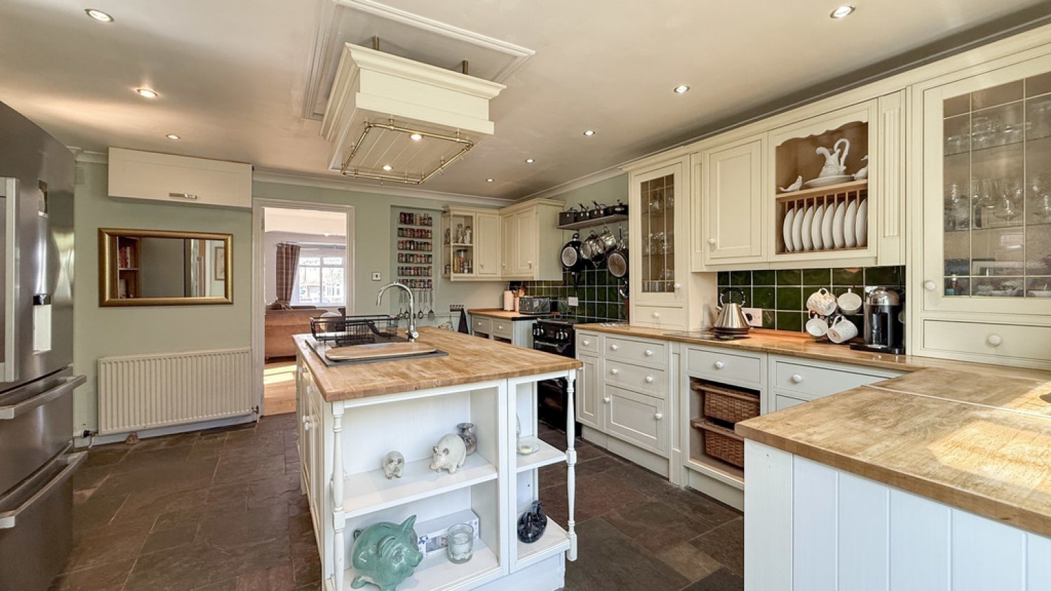 Luxfield Road, Warminster