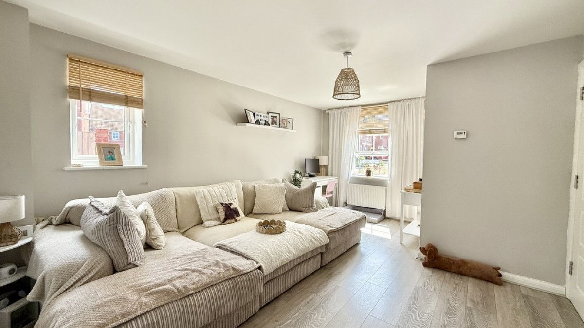 Athelney Avenue, Westbury