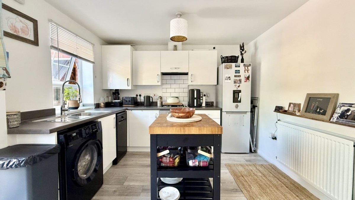 Athelney Avenue, Westbury