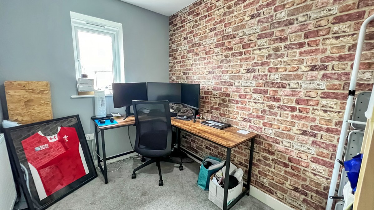 Swallows Rise, Westbury