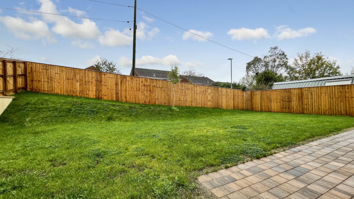 Petticoat Lane, Dilton Marsh