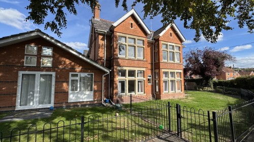 Station Road, Westbury