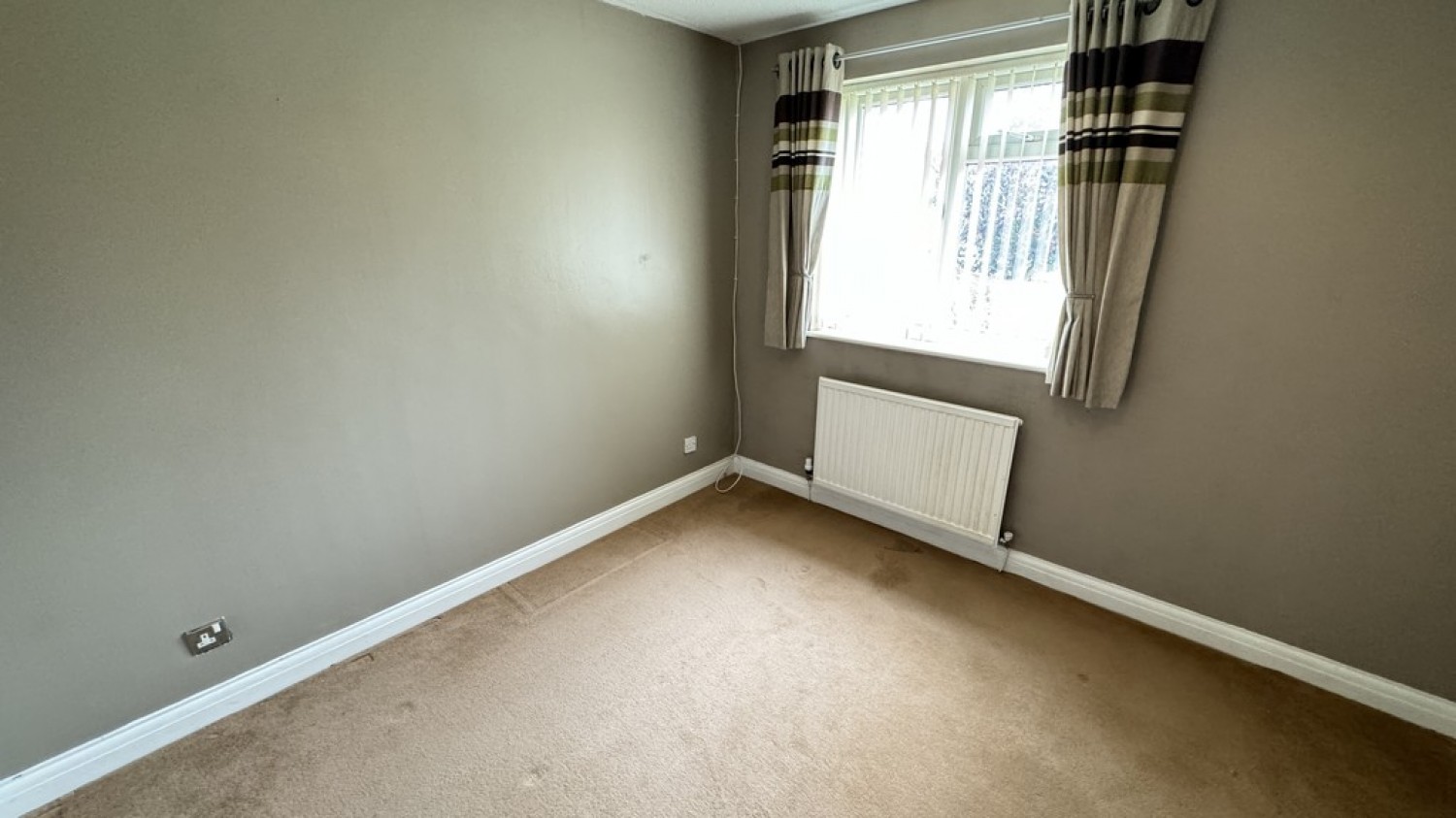 4 bedroom House for Letting Hampshire Gardens, Westbury