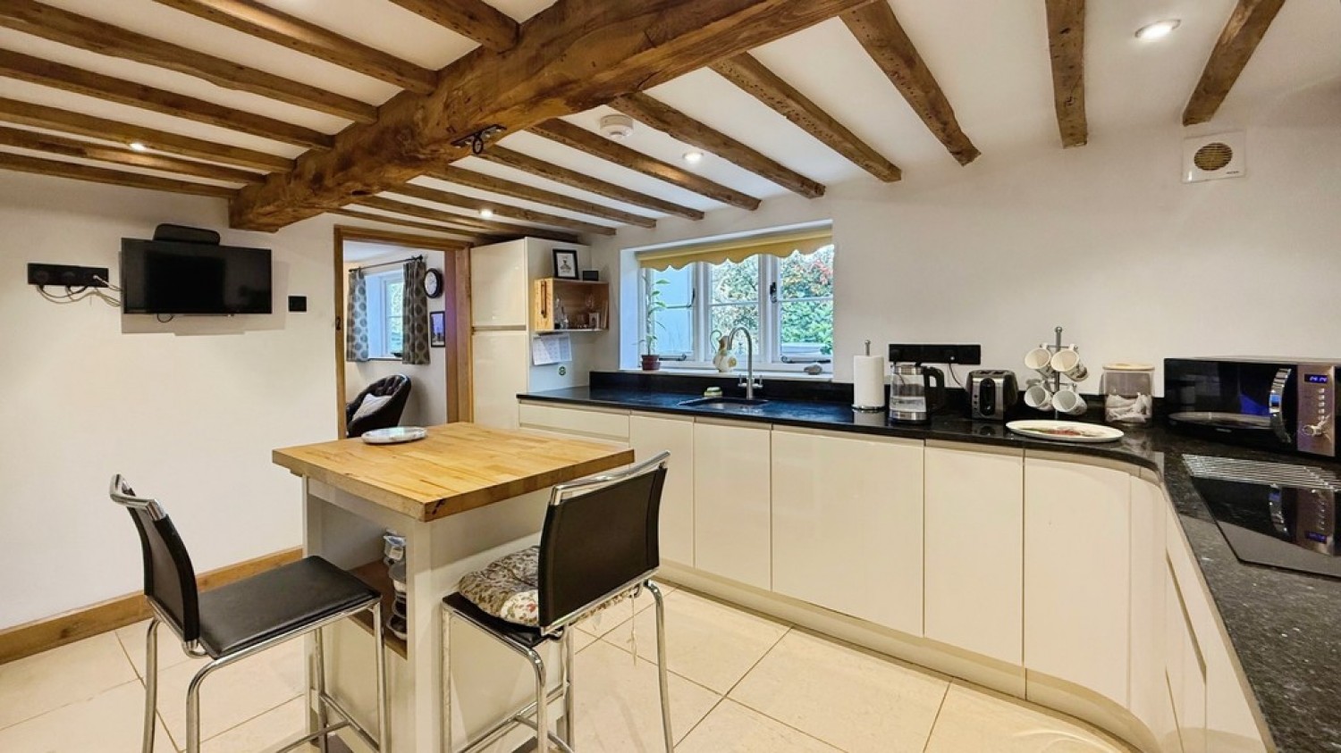 2 bedroom House in Gibbs Close, Westbury