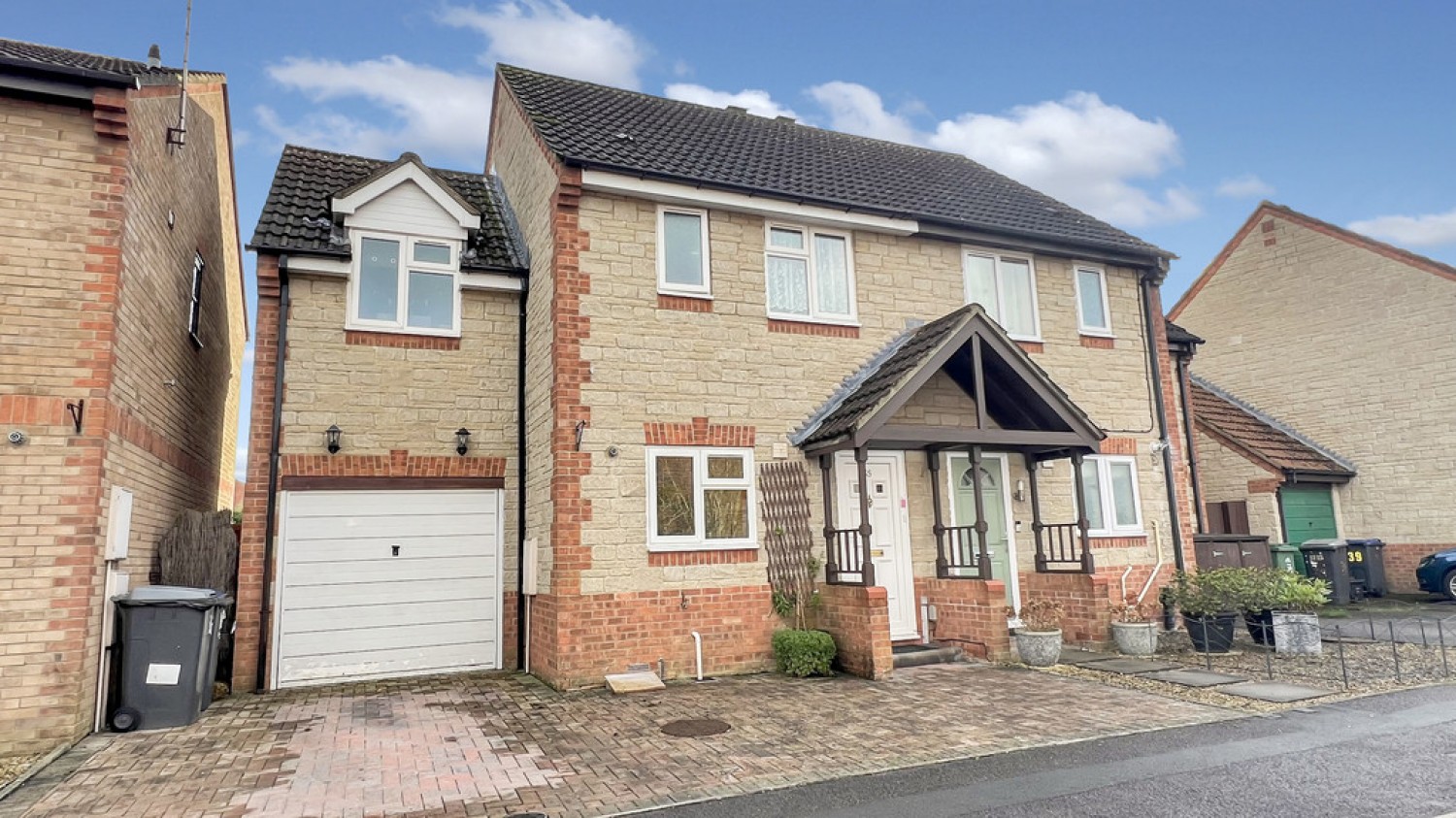 Kingfisher Drive, Westbury