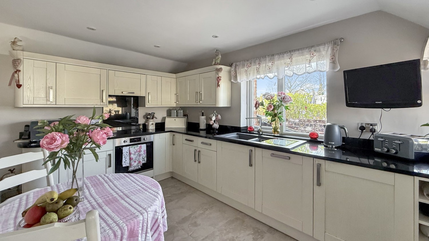 Hawkeridge Road, Yarnbrook
