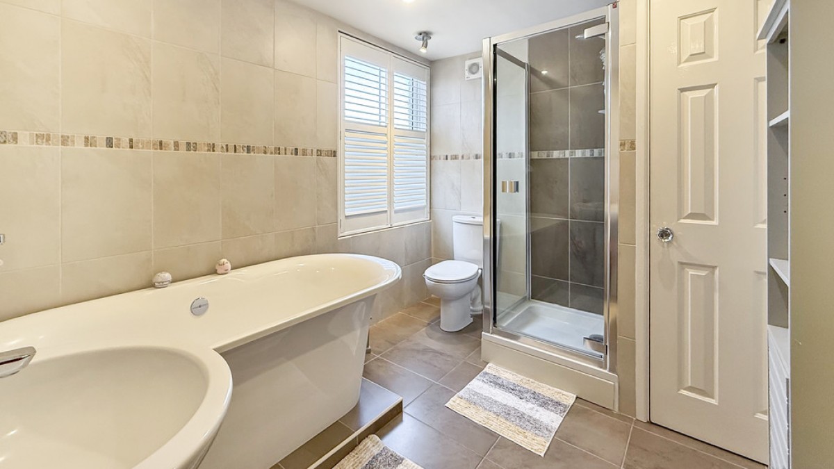 Hawkeridge Road, Yarnbrook