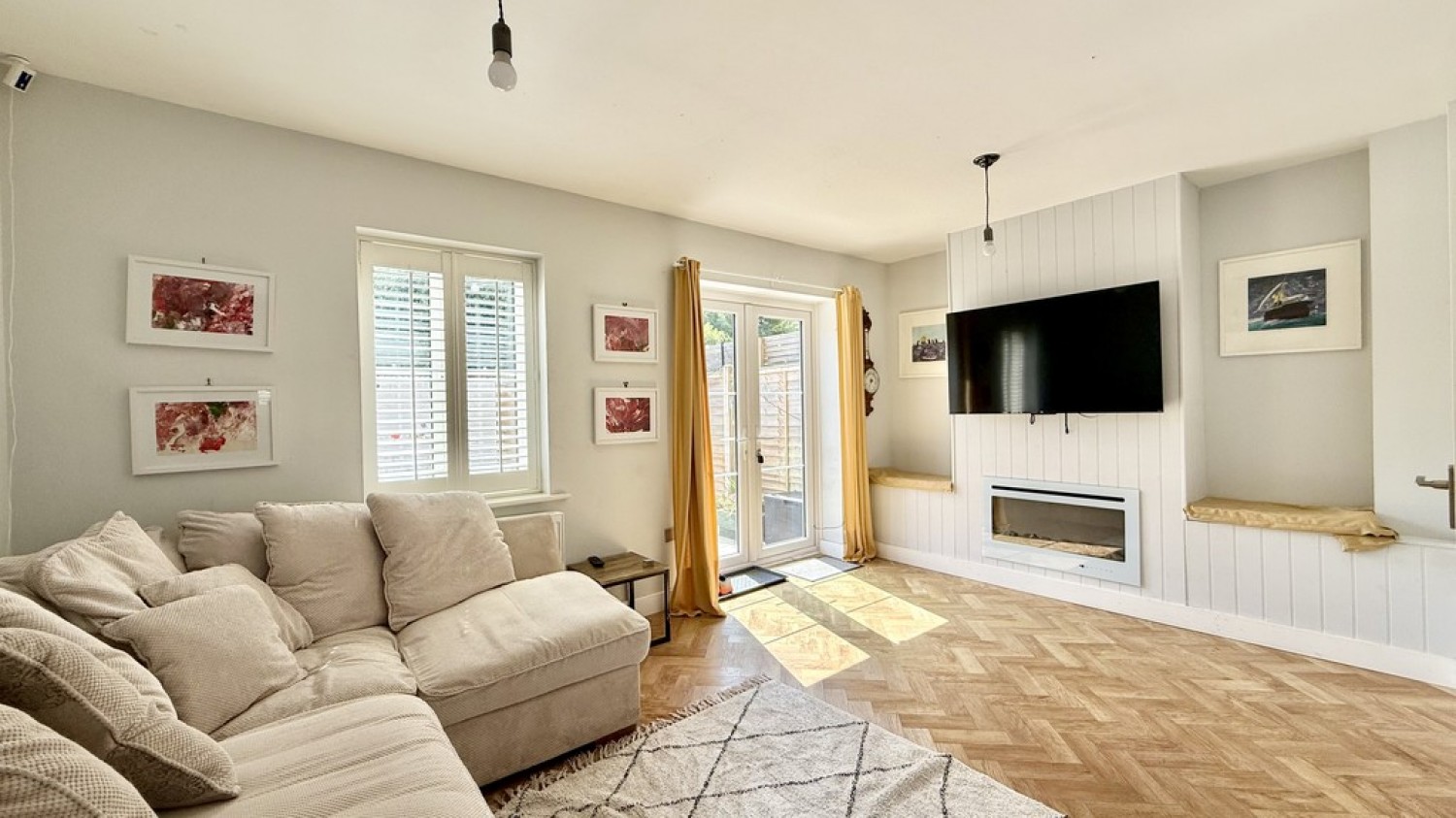 Ludborne Place, Westbury