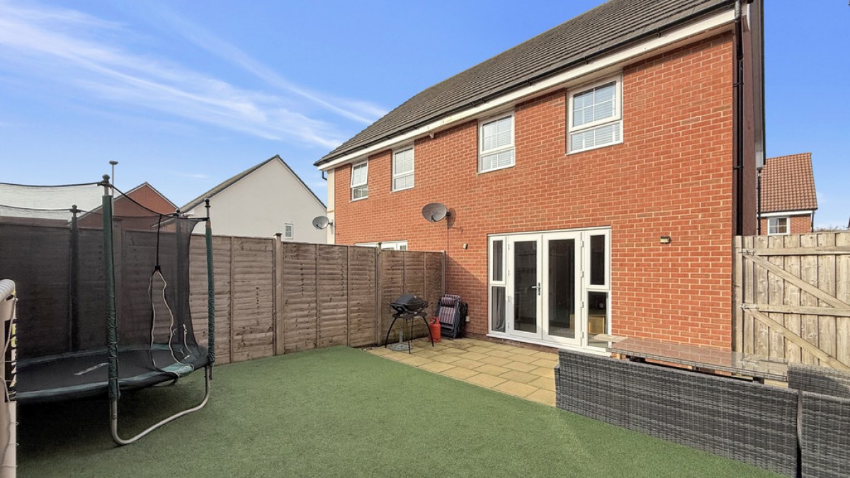 Athelney Avenue, Westbury