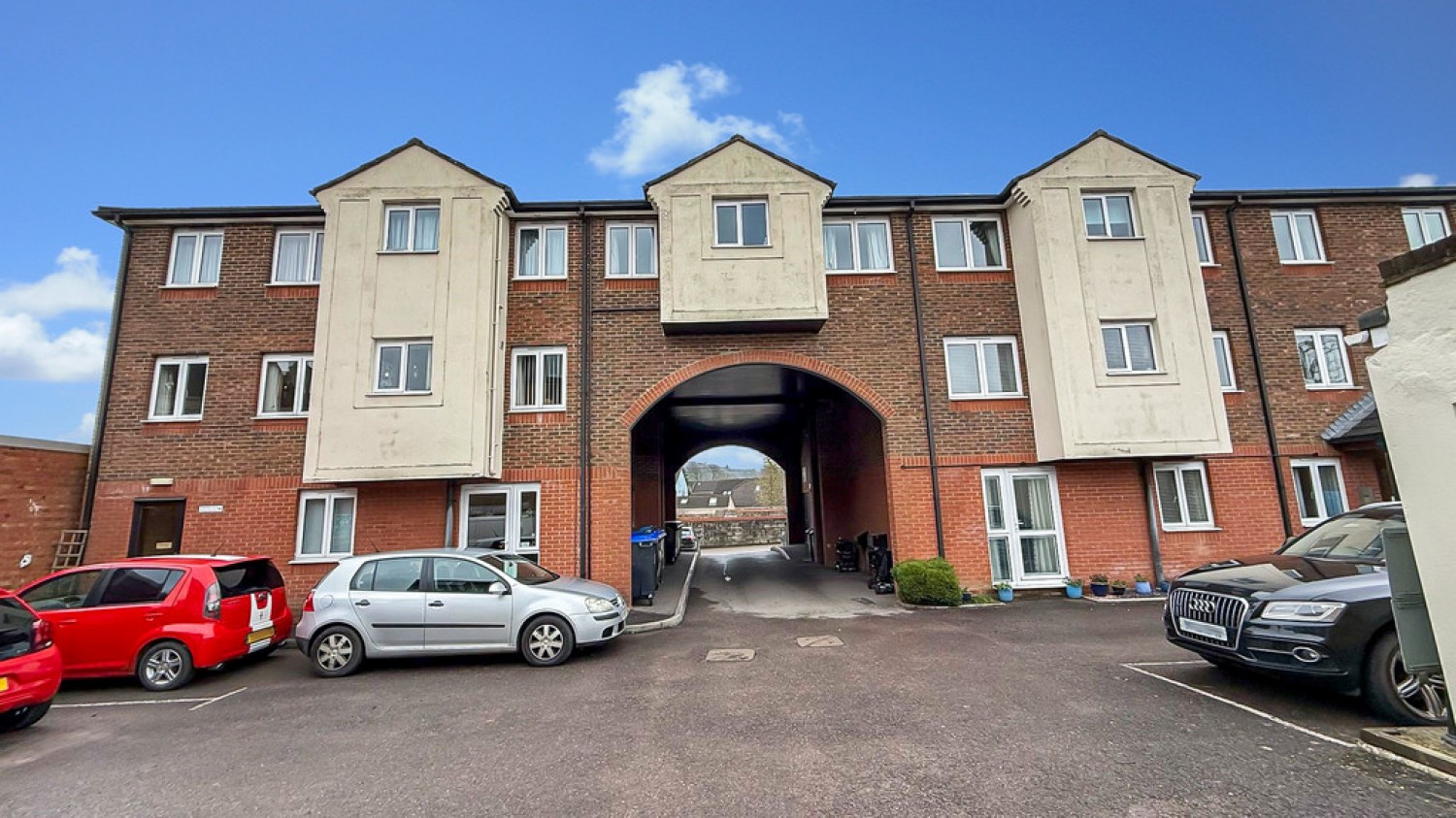 Chatham Court, Warminster