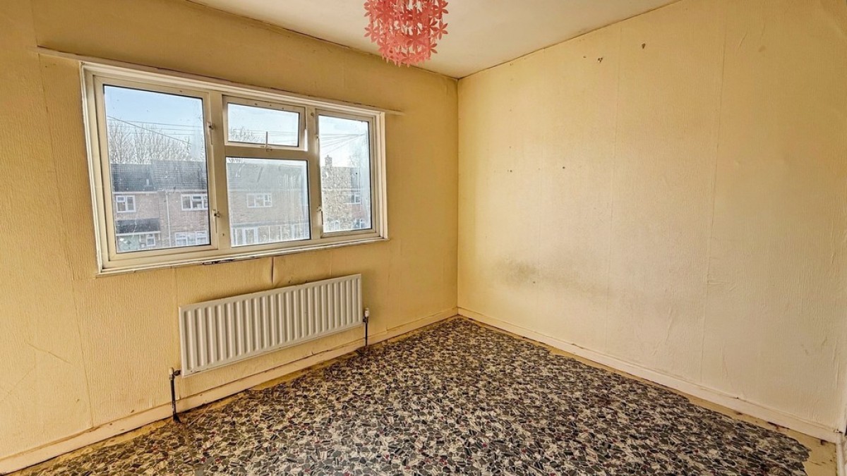 Queensway, Warminster