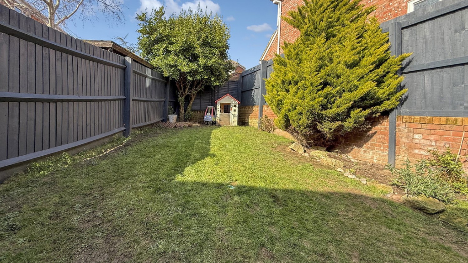 Fairwood Close, Hilperton