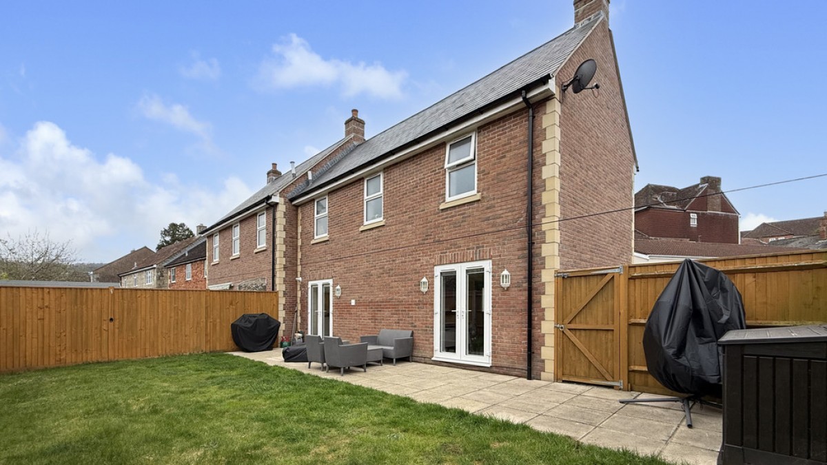 Newport Gardens, Warminster