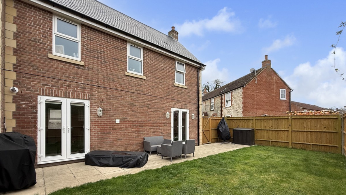 Newport Gardens, Warminster