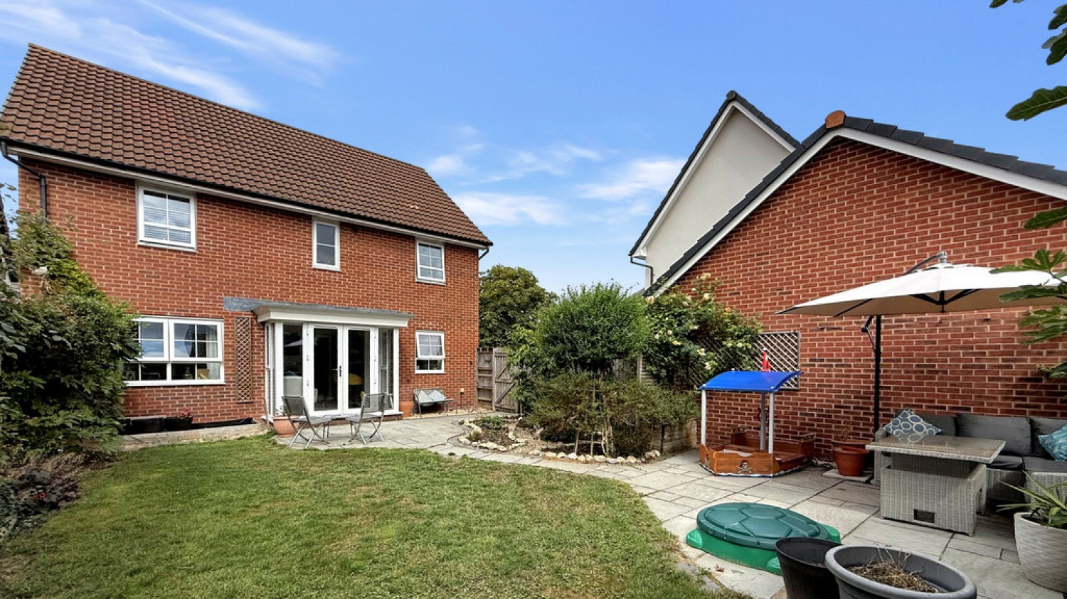 Gilhespy Way, Westbury
