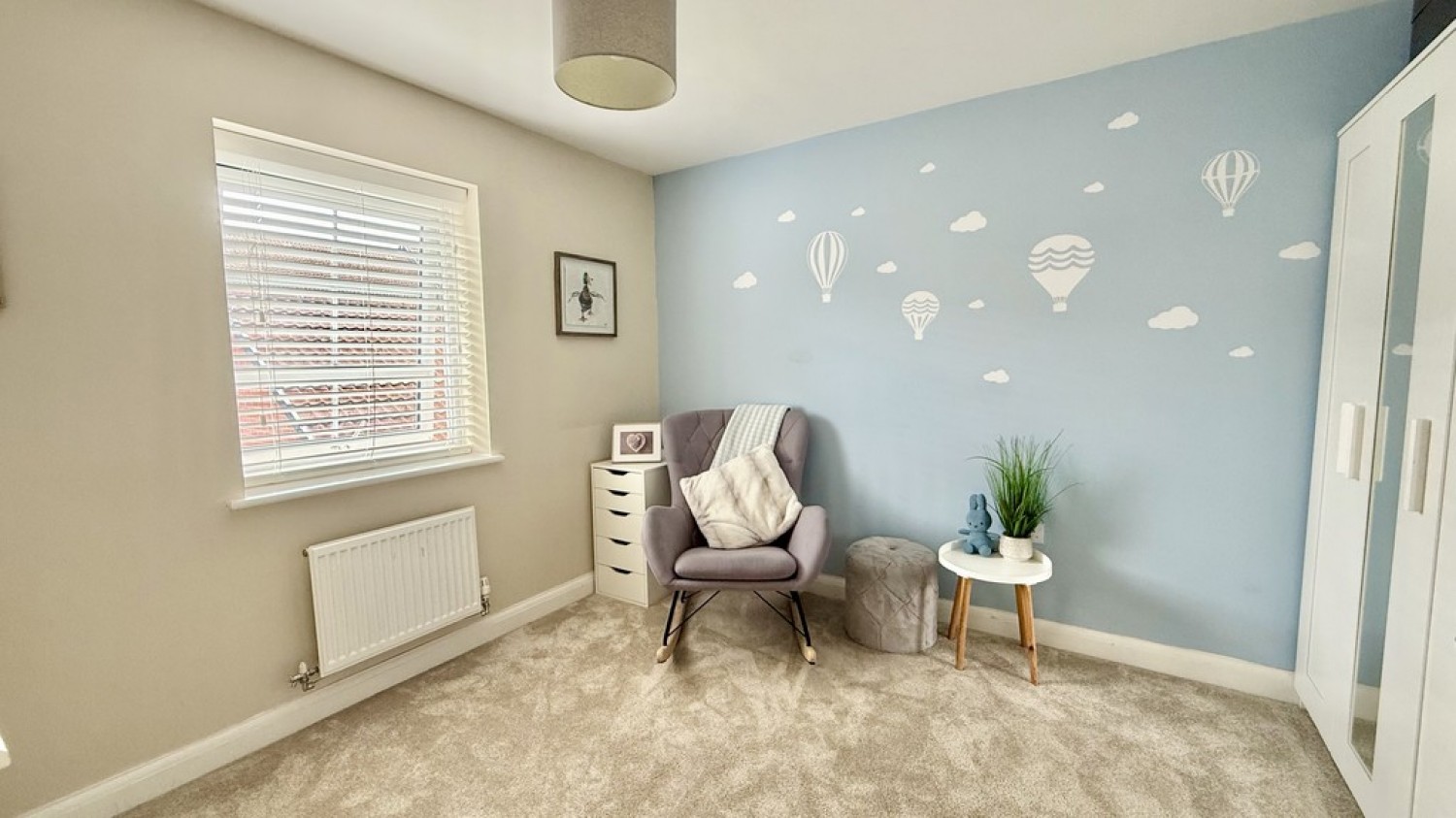 Gilhespy Way, Westbury