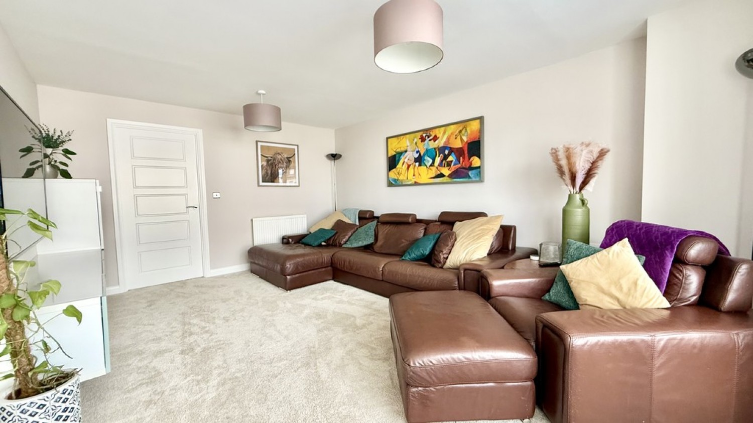 Gilhespy Way, Westbury