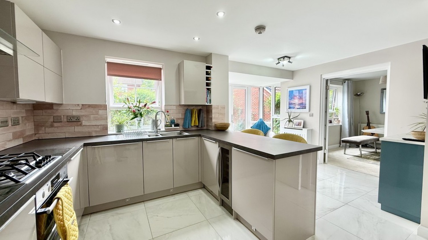 Gilhespy Way, Westbury