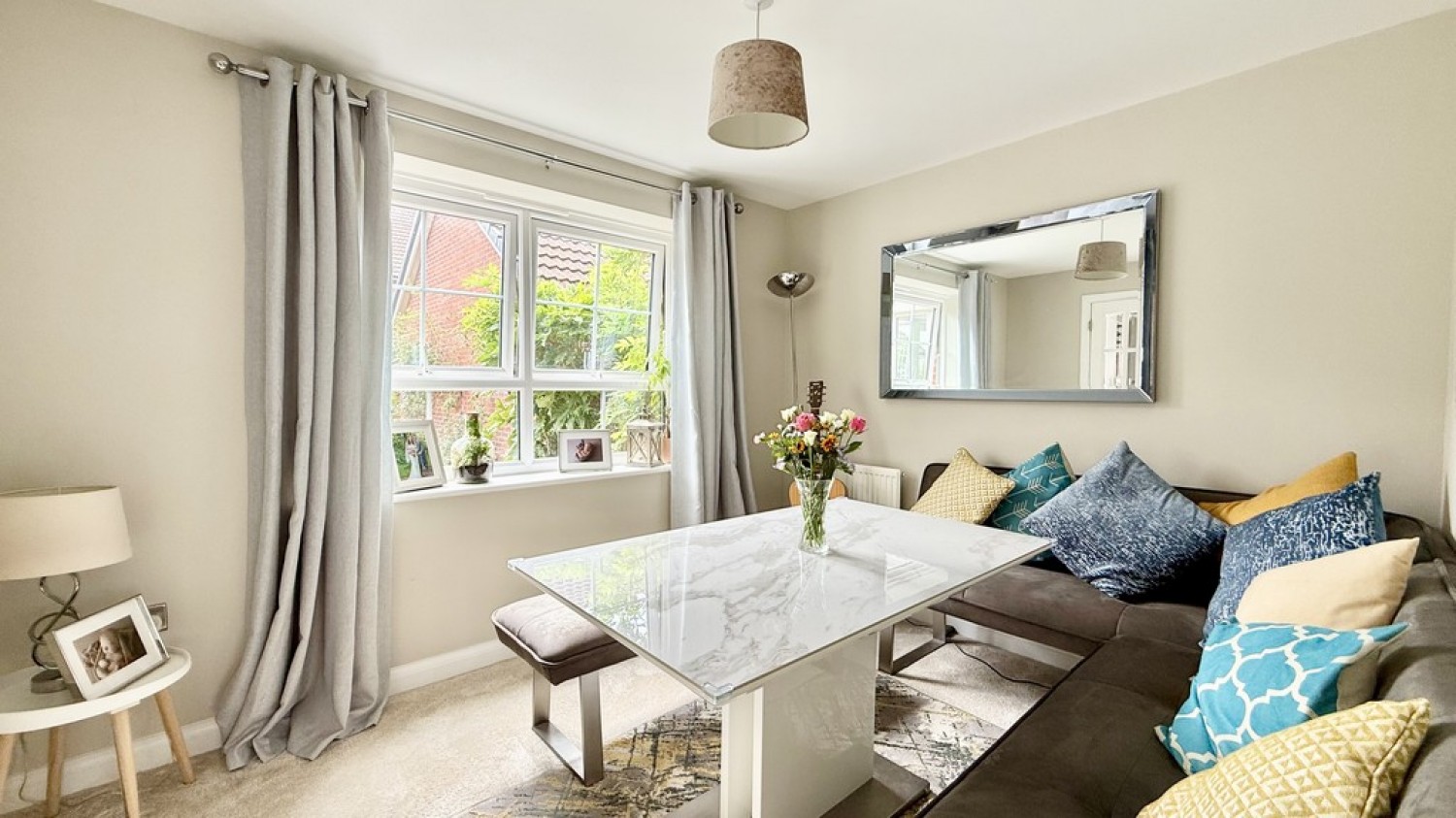 Gilhespy Way, Westbury