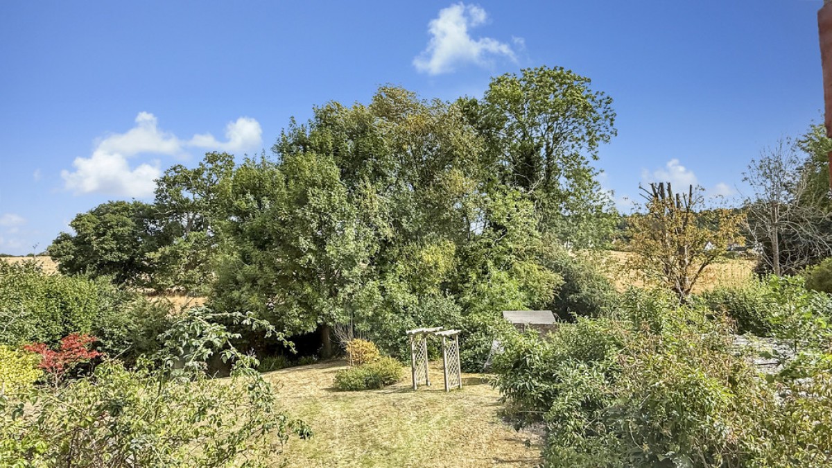 Clearwood, Dilton Marsh