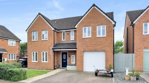 Damask Way, Warminster, Wiltshire