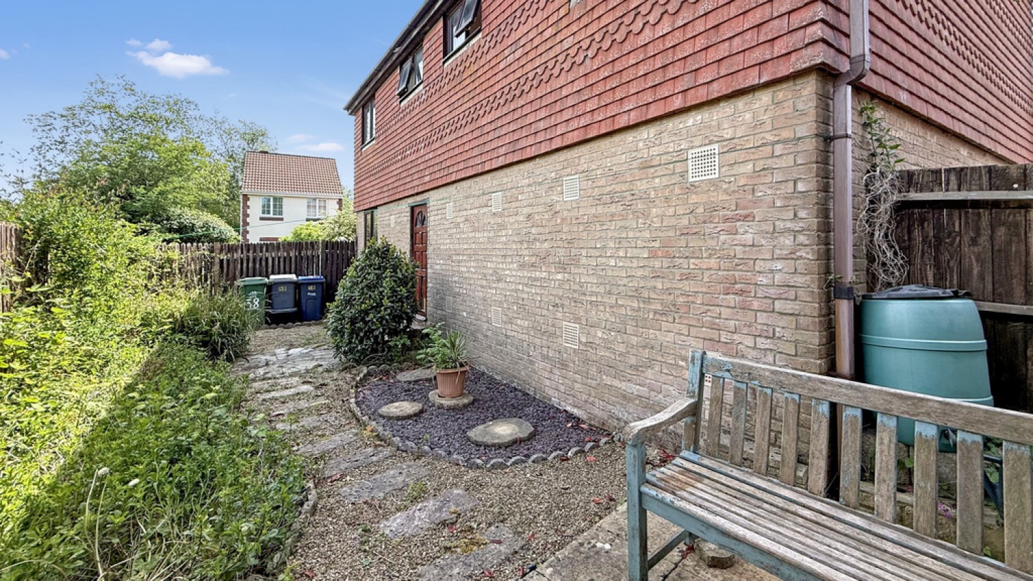 2 bedroom House for Sale Camellia Drive, Warminster