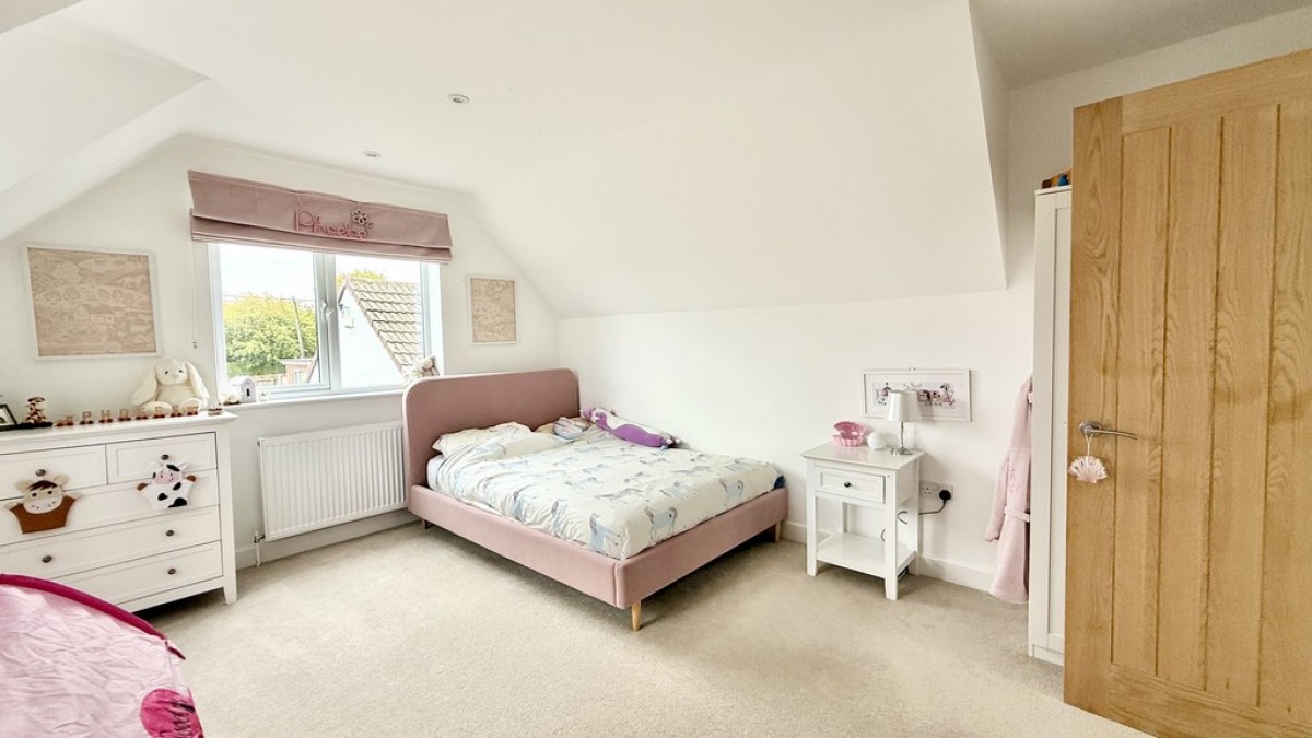 Ludlow Close, Warminster