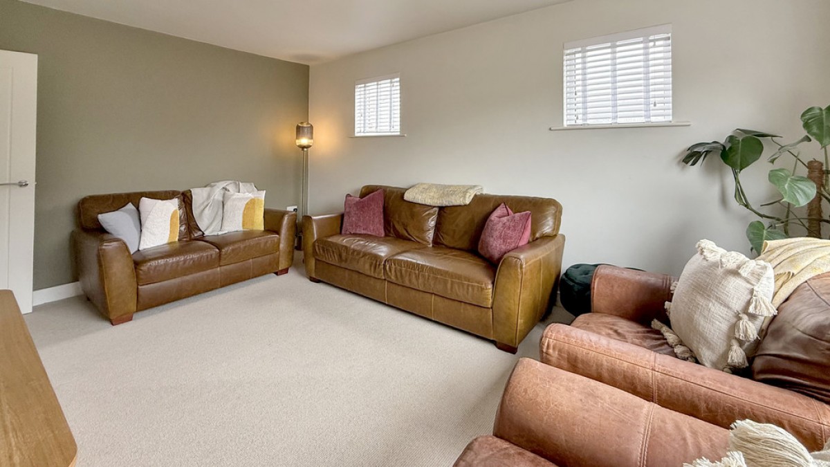 Ludlow Close, Warminster