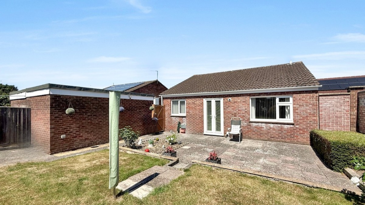 Avebury Close, Westbury