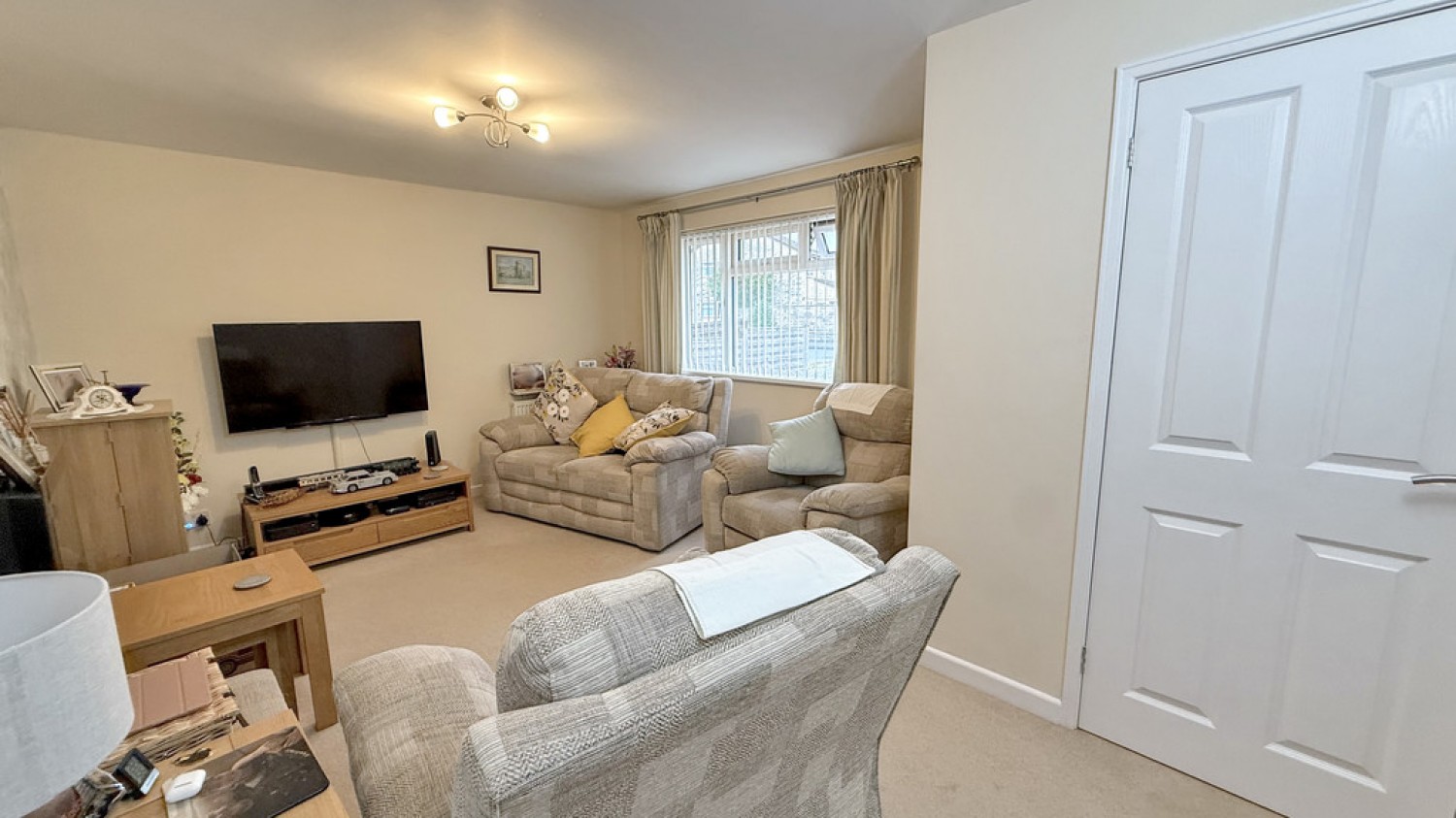 Linsvale Drive, Frome
