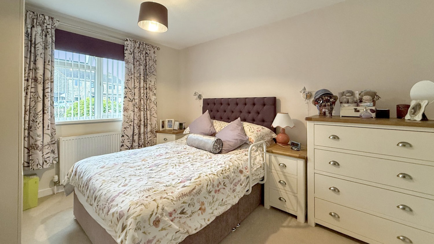 Linsvale Drive, Frome