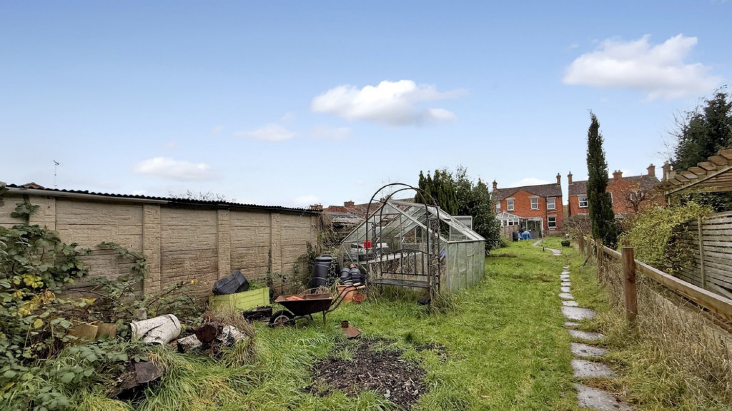 3 bedroom House in West End, Westbury