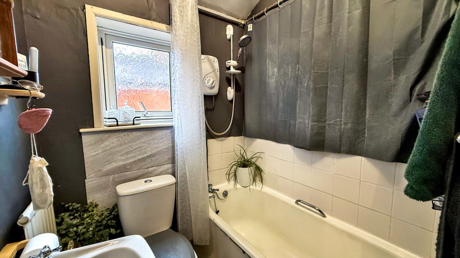 3 bedroom House in West End, Westbury