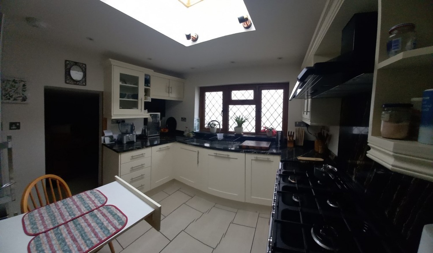 2 bedroom House for Sale West Street, Warminster